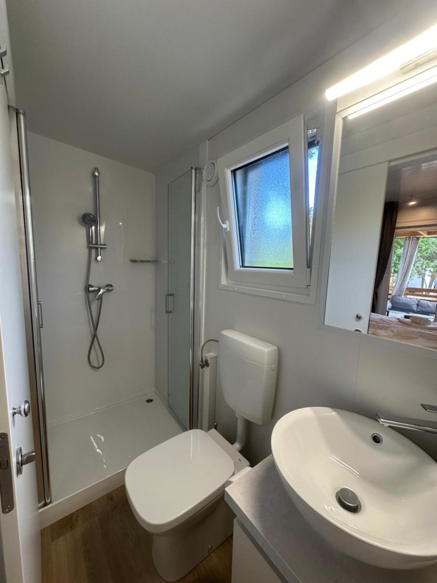 Mobile Home - Sea La Vie Biograd na Moru Kültér fotó